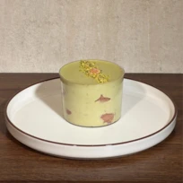Tiramisu cu fistic și căpșuni